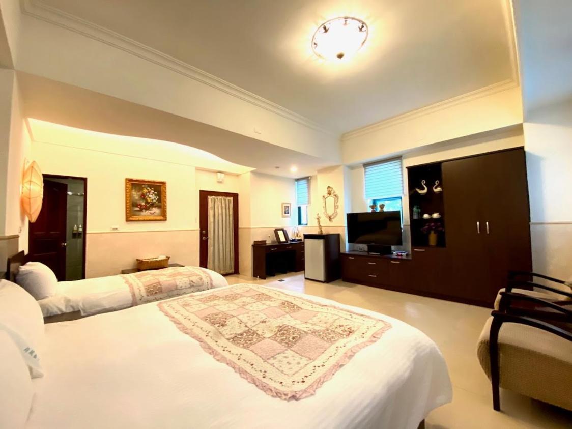 Ho Feng Private Hotel 電梯自助民宿 Ji'an Exterior photo
